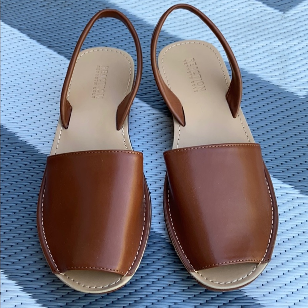 Kenneth Cole Reaction sandals